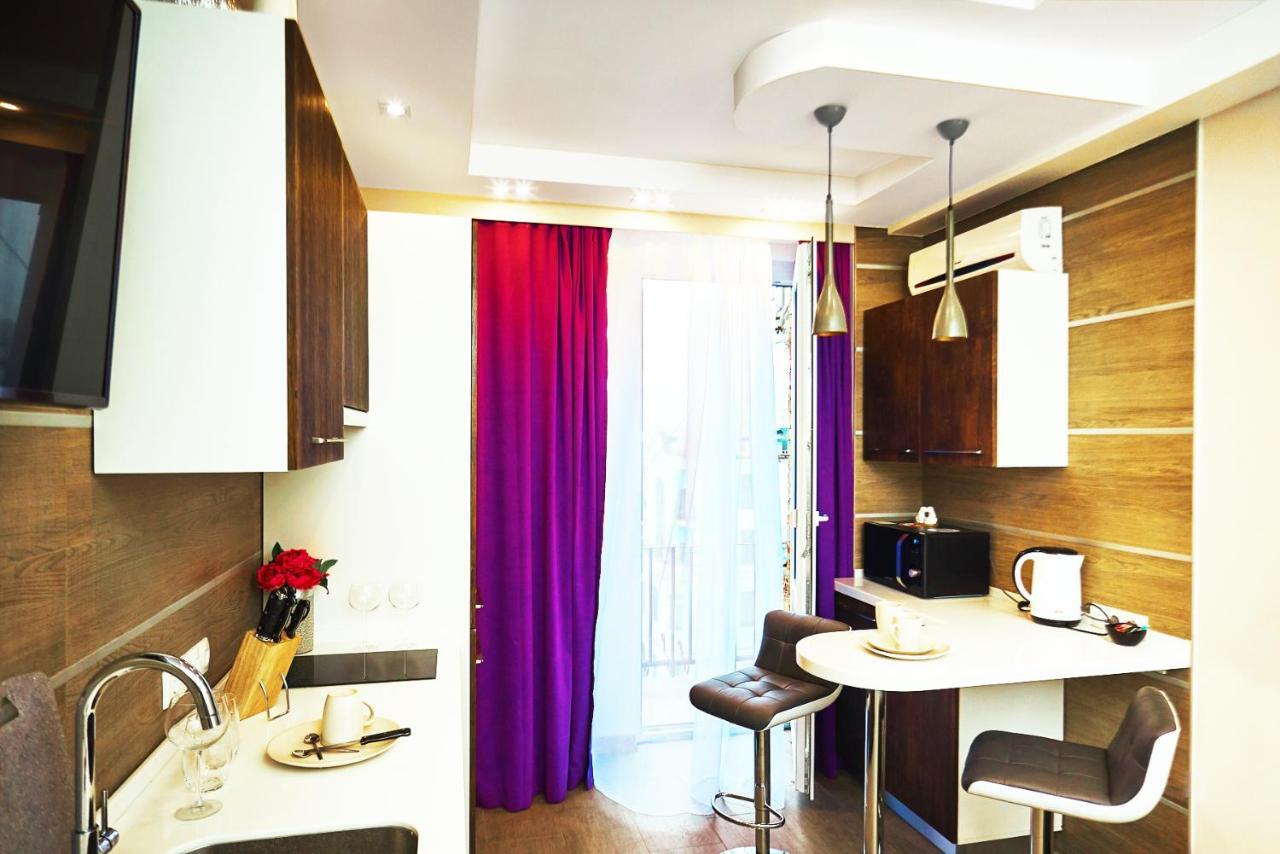 Sauna, Big Jacuzzi , Khreshchatyk Apartments Kyiv Exterior photo