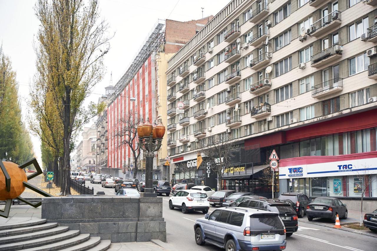 Sauna, Big Jacuzzi , Khreshchatyk Apartments Kyiv Exterior photo